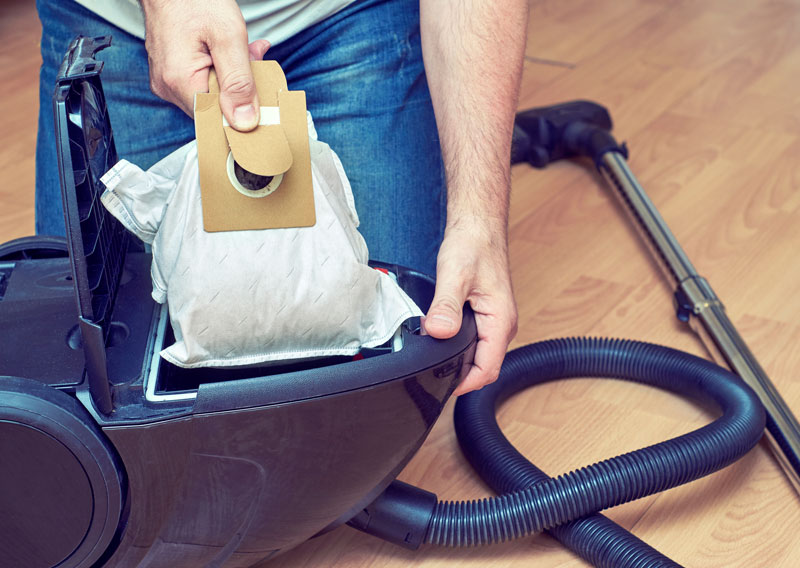 Changing a Vacuum Bag